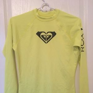 Rosy Women’s Rashgaurd